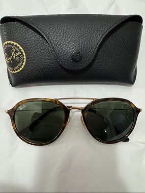 Ray-Ban Men’s Tortoiseshell Frame Sunglasses with Green Lenses and Gold Bridge